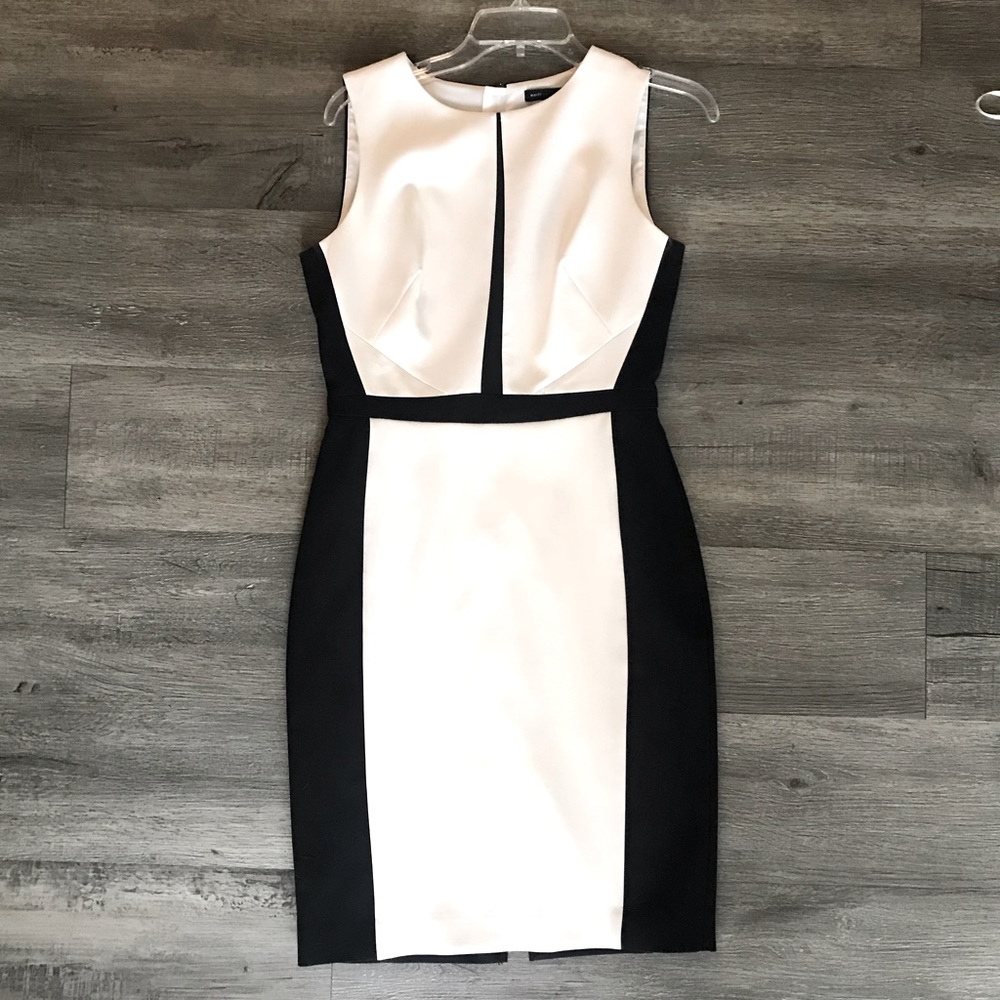 Slimming Black/White Dress WhiteHouseBlackMarket